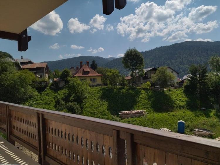 Belcara Apartment Buşteni Buitenkant foto